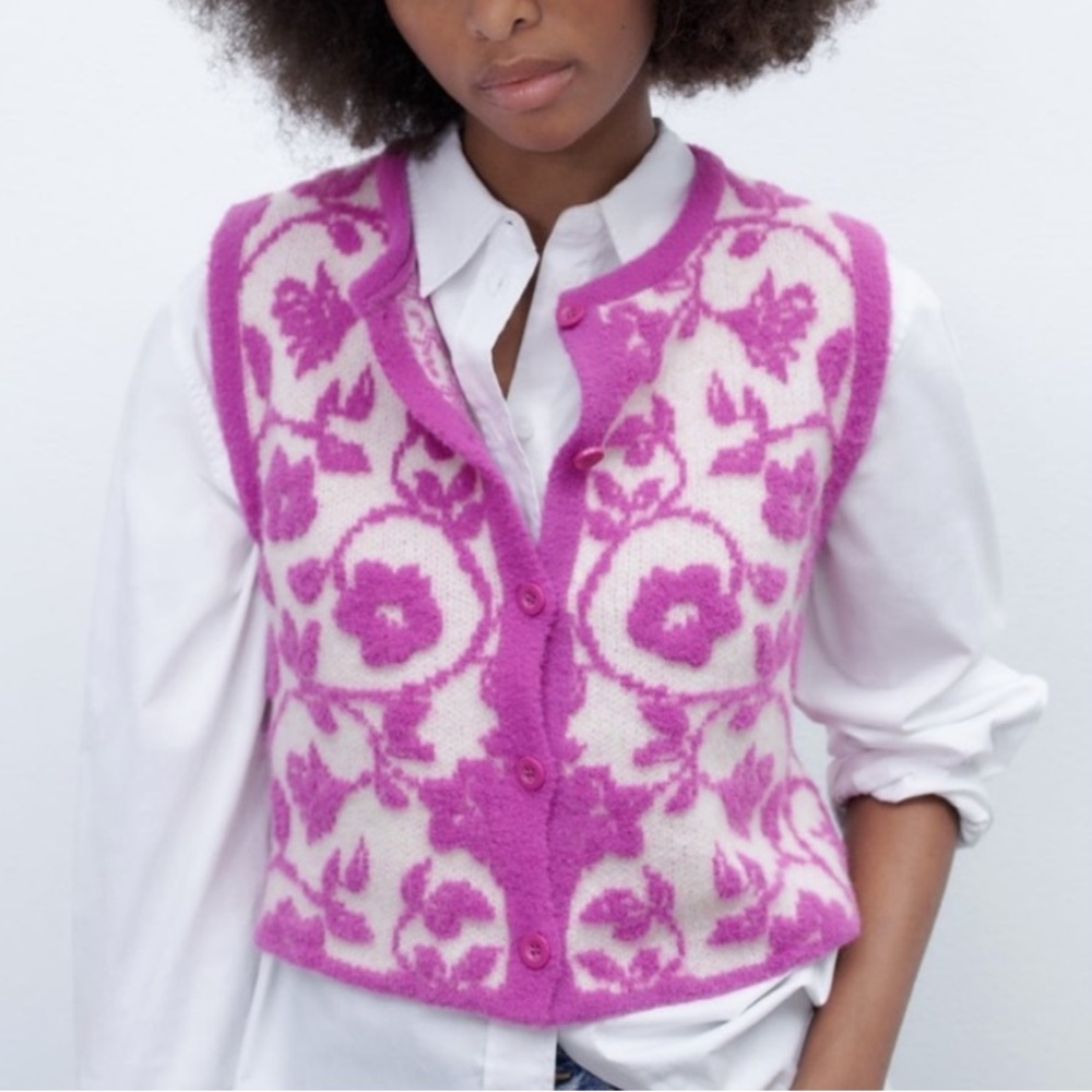 NWOT ZARA KNIT PINK AND WHITE VEST
